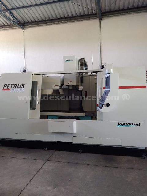 12/23091 - CENTRO DE USINAGEM CNC M/PETRUS, C/COMANDO HEIDENHAIN 410,