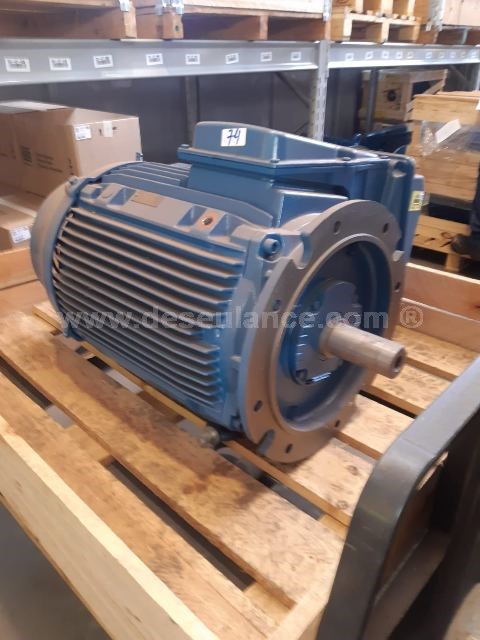 74/24114 - MOTOR M/WEG 60HP, 2P 225S/M WFF2.