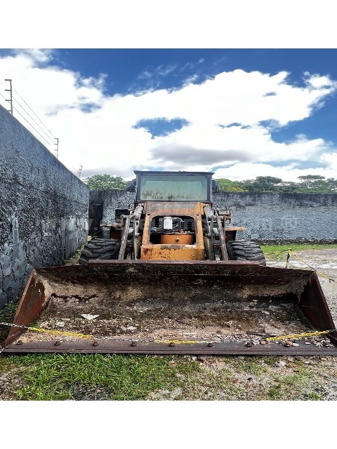 108/24123 - PÁ CARREGADEIRA M/CASE MOD. W20E, (IDENTIFICAÇÃO: 88273).