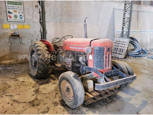 95/24158 - TRATOR M/MASSEY FERGUSON MOD. 65X.