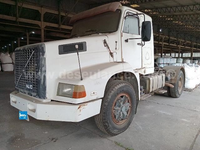 39/25007 - CAMINHÃO TRATOR (CAVALO MECÂNICO) VOLVO/ NL10 280, ANO 90