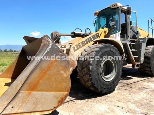 02/25085 - PÁ CARREGADEIRA M/LIEBHERR MOD. L580, ANO 19,