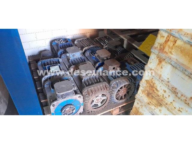 12/25126 - 11 MOTORES ELÉTRICOS M/DONATI MOD. 132K5RH2Z2.