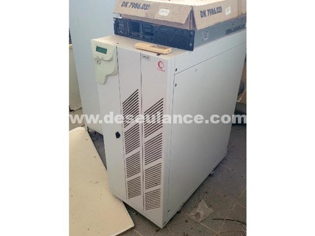 181/25141 - 01 NOBREAK M/ENGETRON; 01 RACK SERVO PROVEDOR E OUTROS.