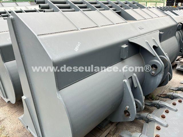 35/25157 - CAÇAMBA P/PÁ CARREGADEIRA LIEBHERR MOD. L580 (1456), 3,2 M³