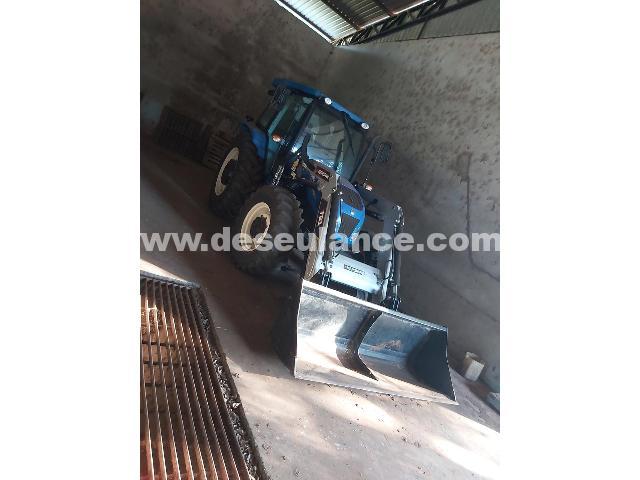 04/25168 - TRATOR NEW HOLLAND TL95E, ANO 14, C/KIT PÁ CARREGADEIRA 