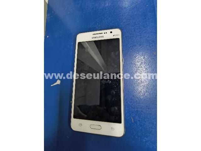 06/25173 - 48 SUCATAS DE CELULAR