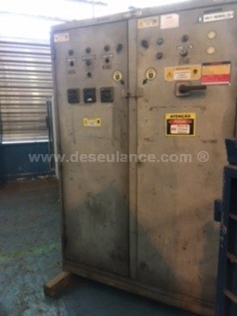 109/26012 - QUADRO ELÉTRICO DE FORÇA METÁLICO C/2 PORTAS. (RV 456)
