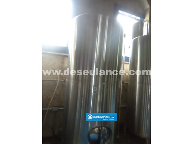 09/26039 - TANQUE CILÍNDRICO VERTICAL EM AÇO INOX, CAPAC. 2,5 M³, 