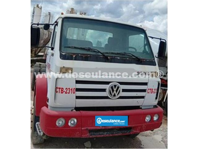 51/26079 - CAMINHÃO VOLKSWAGEN MOD. 24.220, ANO 00. (CTB-2310). 