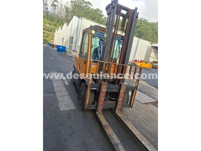 03/26110 - EMPILHADEIRA HYSTER DIESEL, 5.330 KG, ANO 19. (RV 1338)