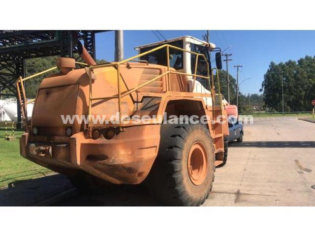 01/26121 - PÁ CARREGADEIRA M/LIEBHERR MOD. L580. (RV 1217) (FROTA 1076)